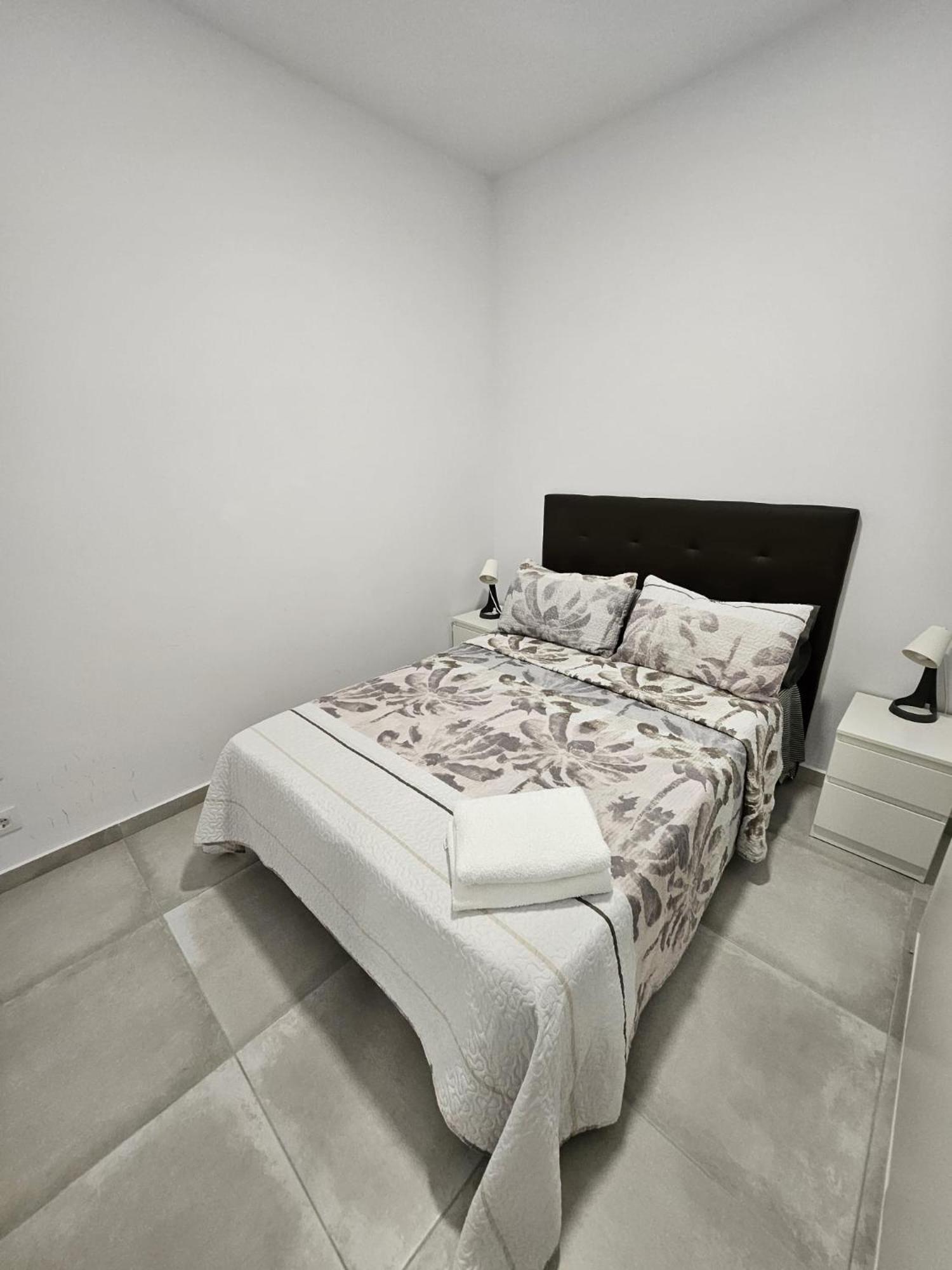 Apartments Jota Barcelona Exterior photo